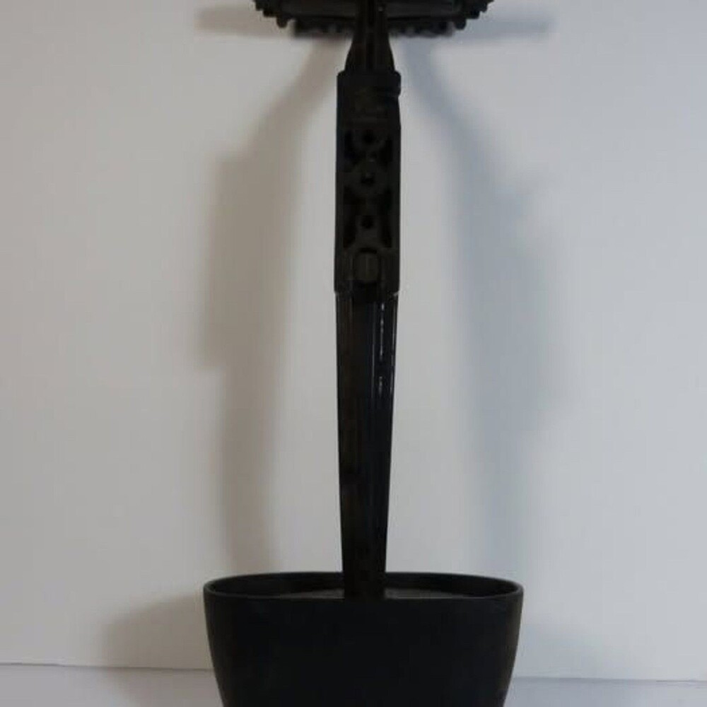 Black Bow Quiver / Arrow Holder for hunting Bows Unused